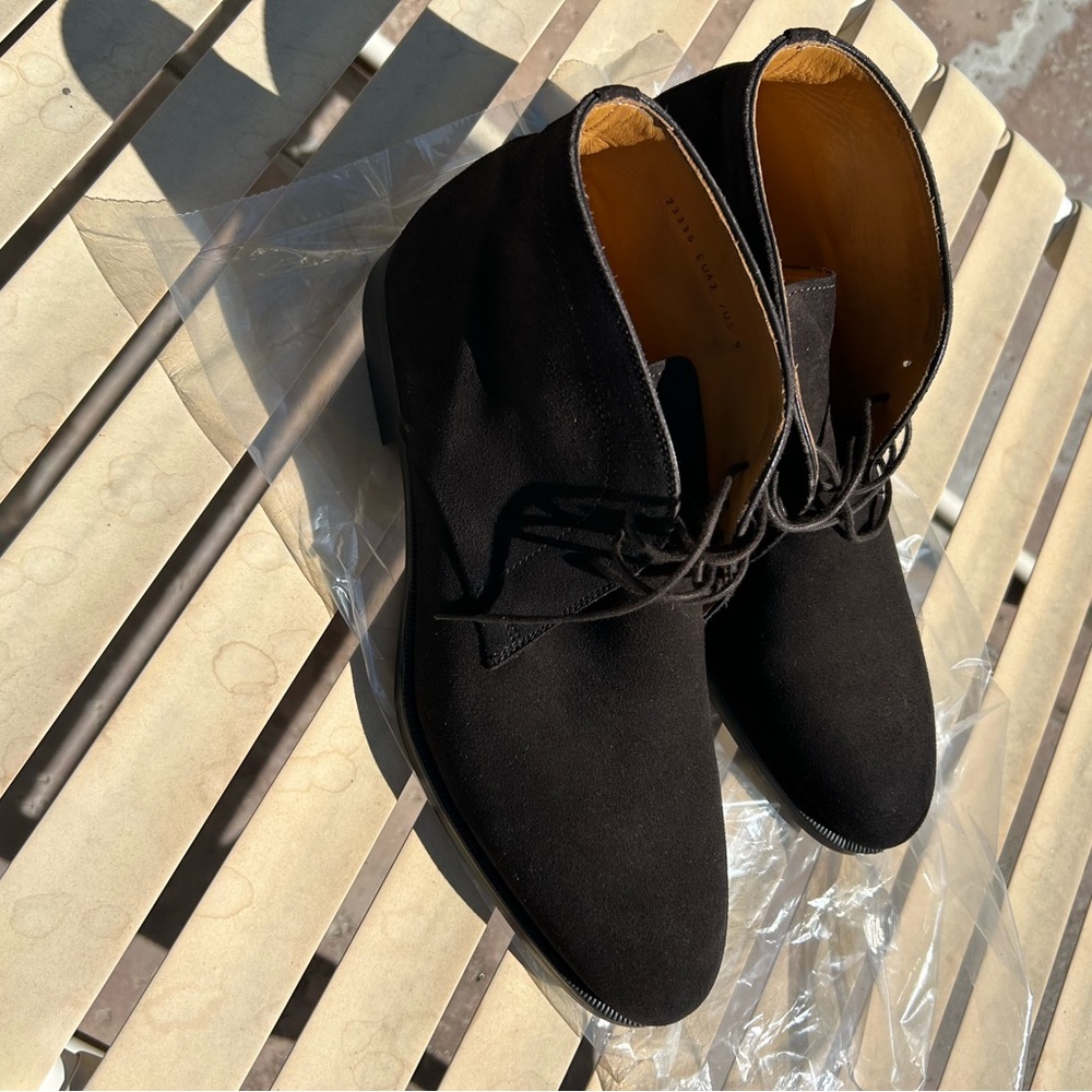 Magnanni Black Suede Lace Up Flex Boots